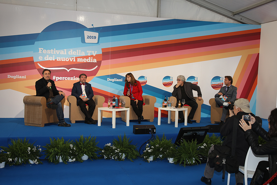 Festival della TV e dei Nuovi Media 2019_092.jpg - FESTIVAL DELLA TV E DEI NUOVI MEDIA 2019 A come Ambiente Le tematiche ambientaliste: dalla cronaca delle catastrofi naturali alla formazione di una vera e propria cultura della prevenzione. Luca Mercalli, Ermete Realacci, Angelo Robotto, Mario Tozzi con Rosy Battaglia